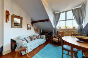 Beautiful 1bed attic wterrace in North Kensington